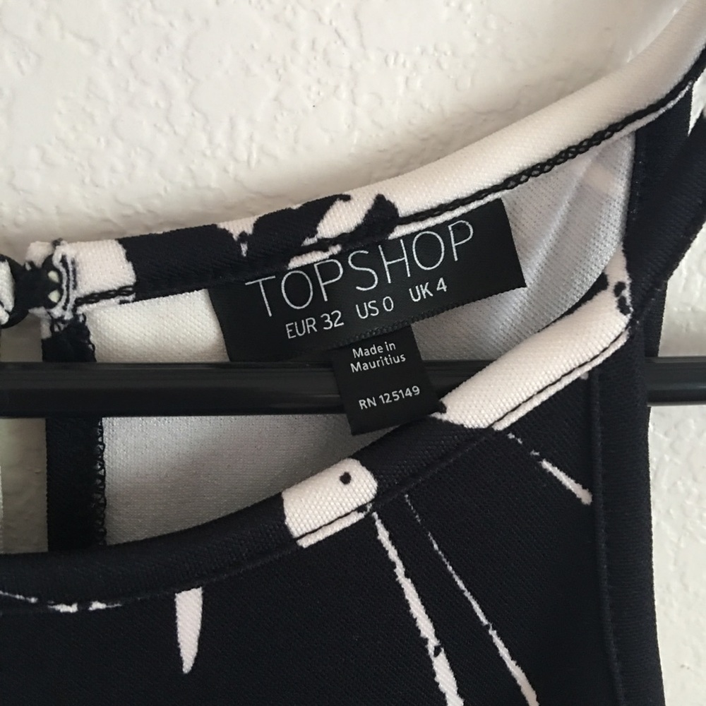 Topshop Abstract Romper - Picture 4 of 4
